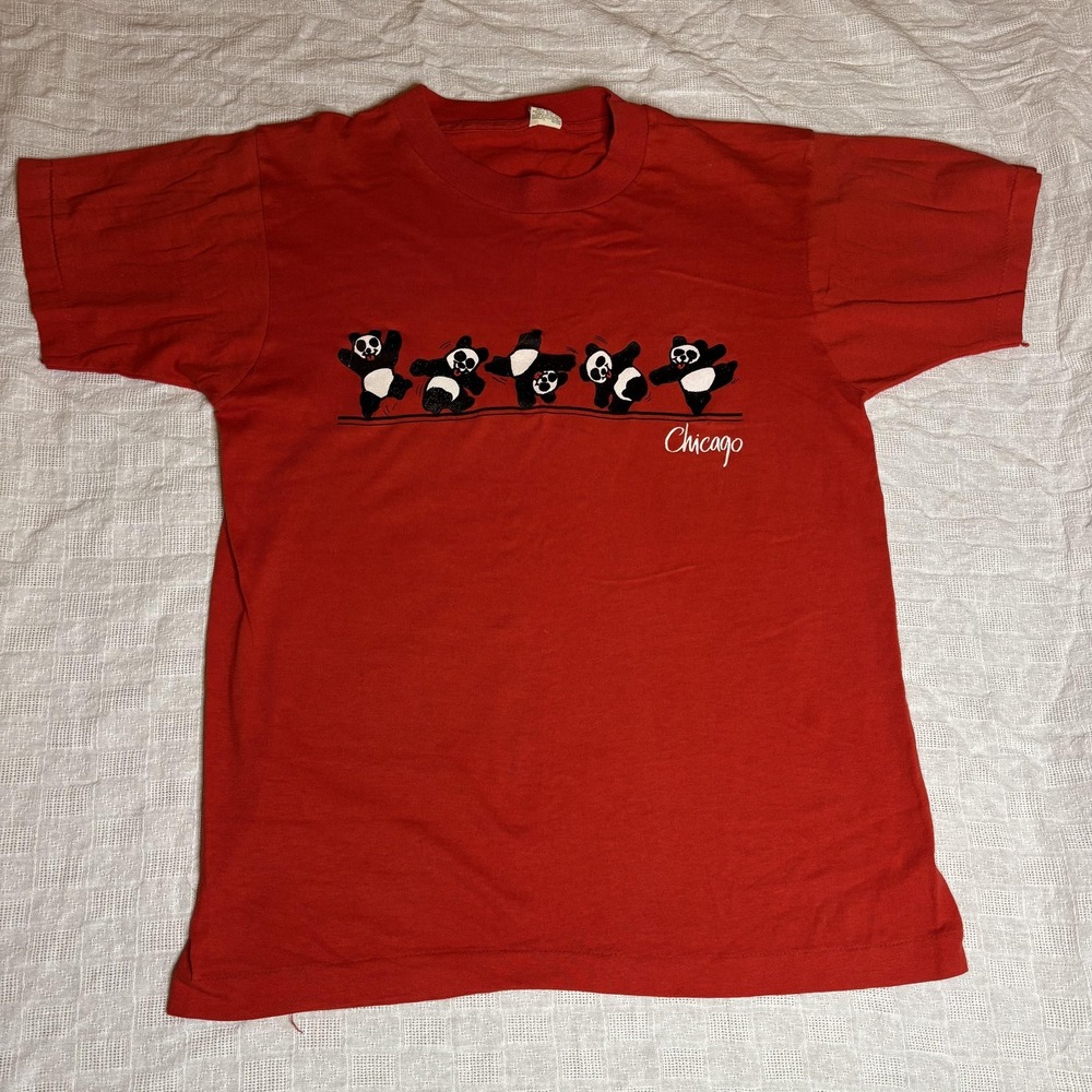 Vintage Chicago Panda Shirt Mens Small Red Screen Stars USA 80s Graphic Tee
